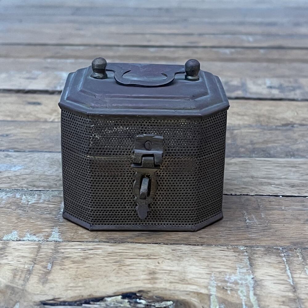Small Vintage Jail Cut Brass Jewelry Box Hinged Lid Handle & Latch